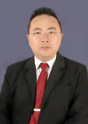 王華鋼(1).jpg